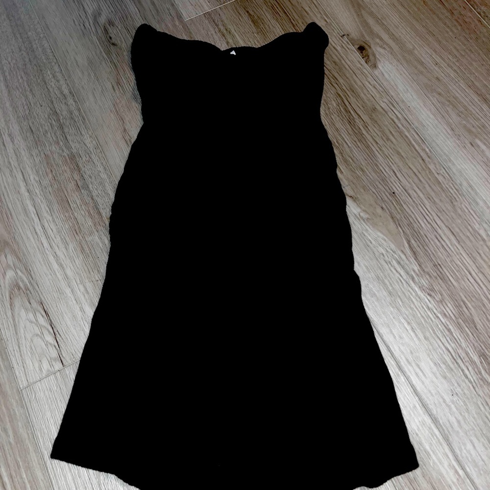 BLACK MOCK NECK TANK